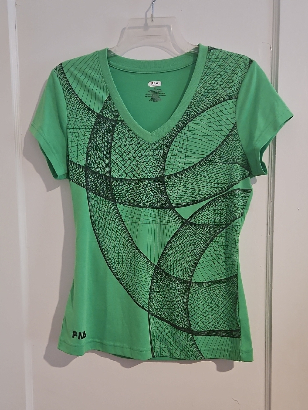 FILA Bright Green V-Neck Short Sleeve Tee with Black Graphic Print Size Medium